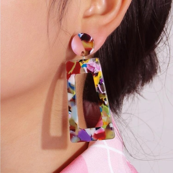 Colorful acrylic earrings - Picture 5 of 5
